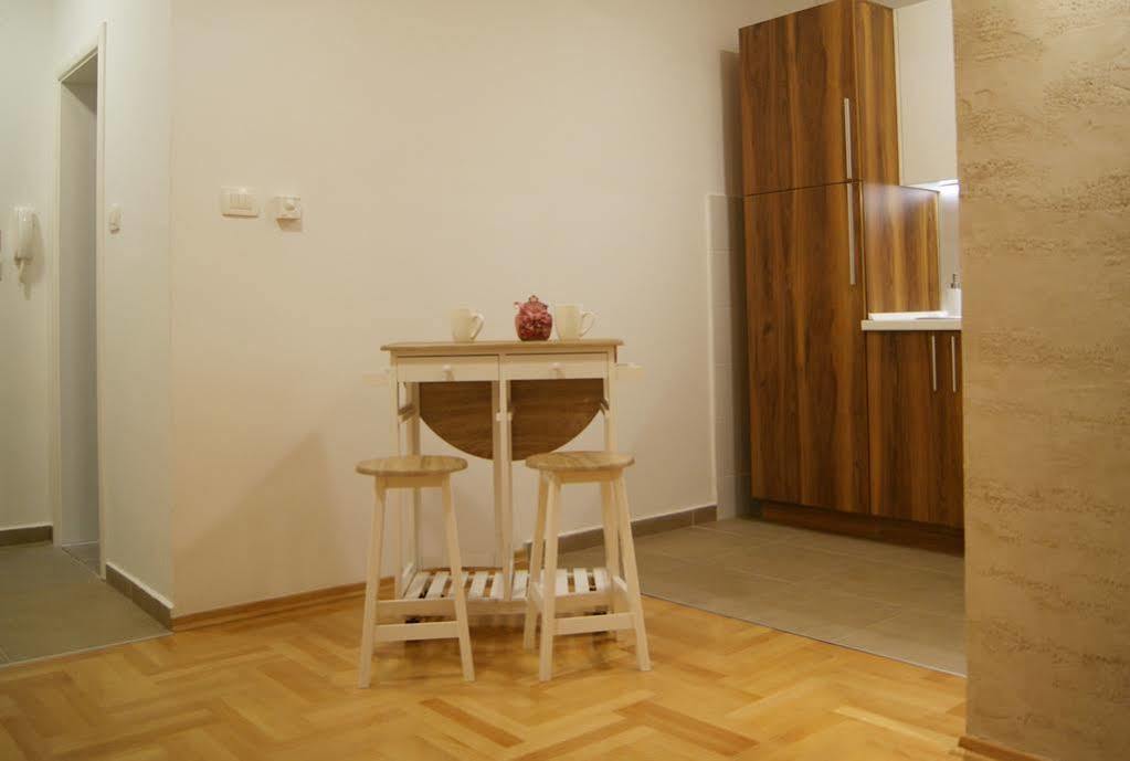 Smart Apartments Скопие Екстериор снимка