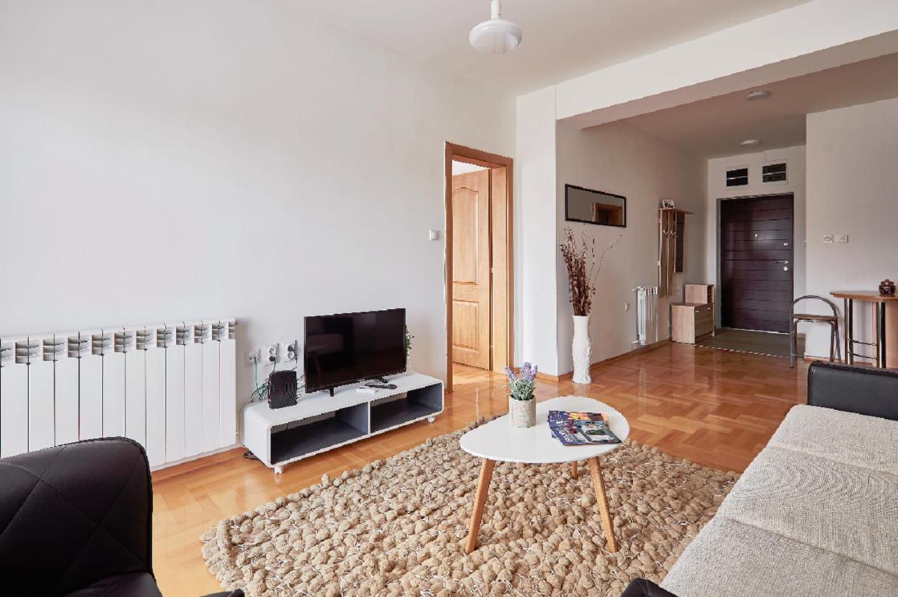 Smart Apartments Скопие Екстериор снимка