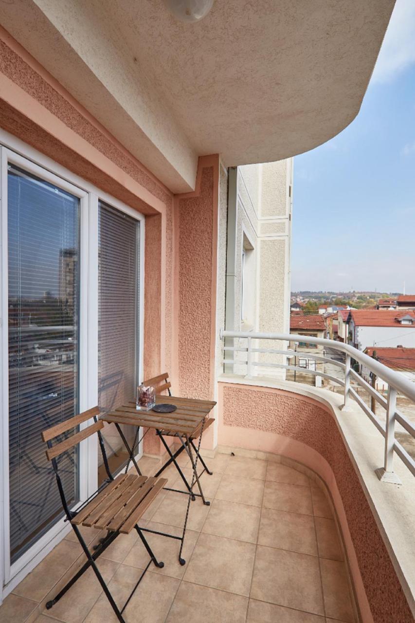 Smart Apartments Скопие Екстериор снимка